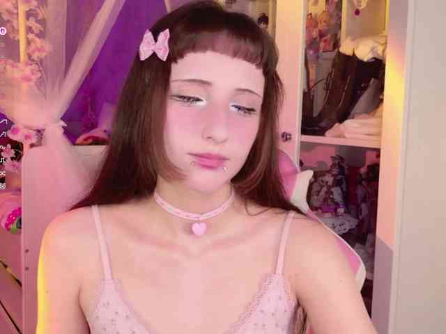 MiraJade webcam