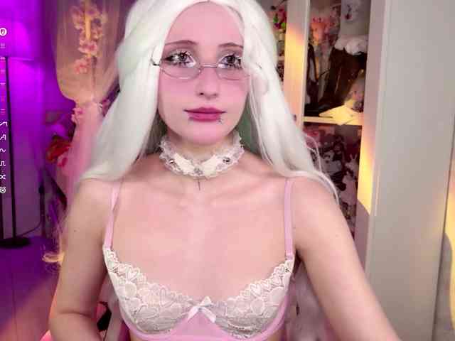 MiraJade webcam
