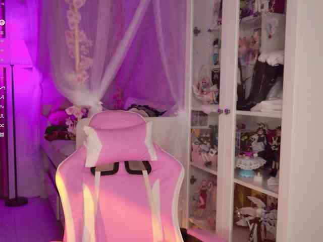 MiraJade webcam