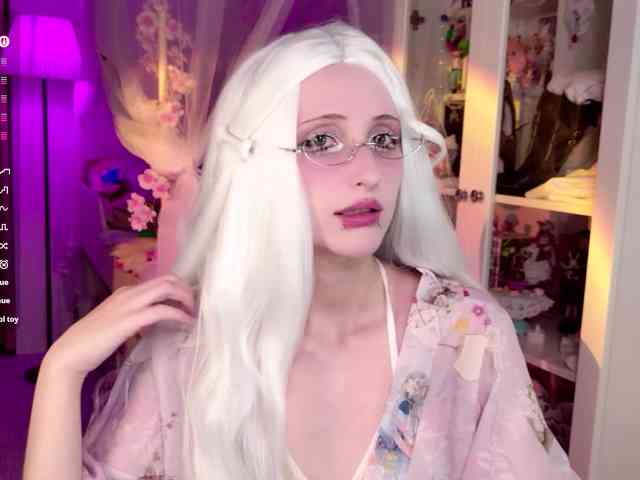 MiraJade webcam