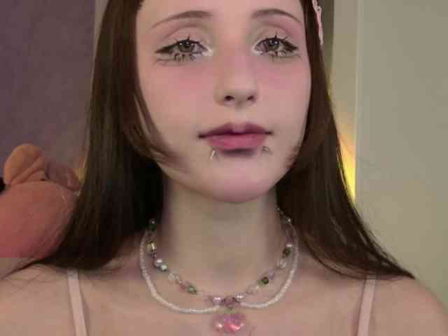 MiraJade webcam