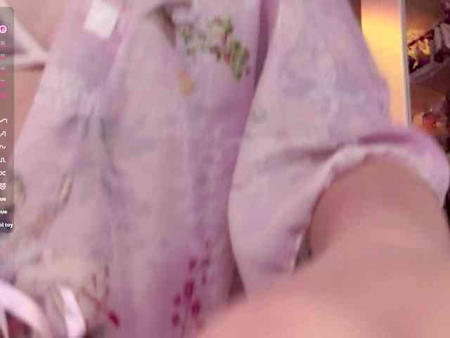 MiraJade webcam