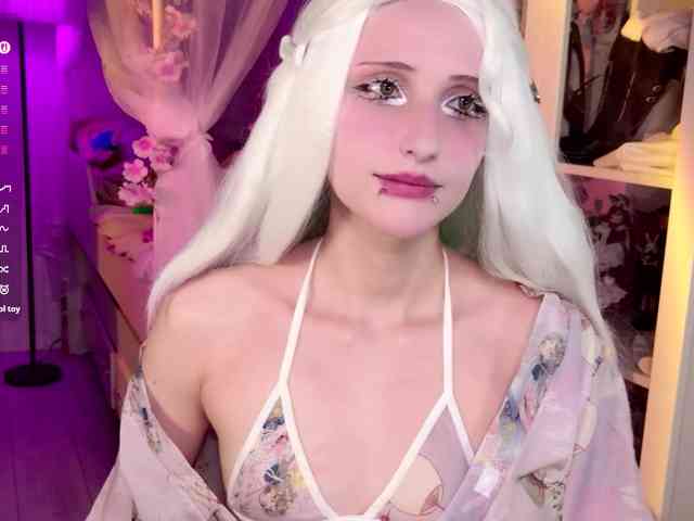 MiraJade webcam