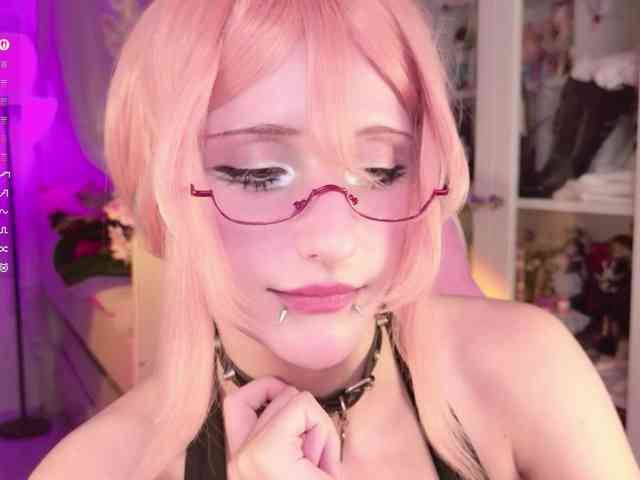 MiraJade webcam