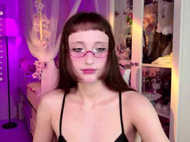MiraJade webcam