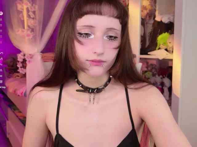 MiraJade webcam