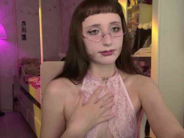 MiraJade webcam
