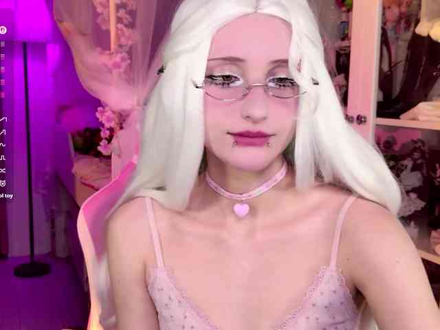 MiraJade webcam