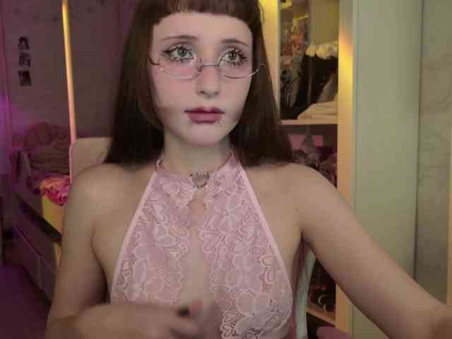 MiraJade webcam