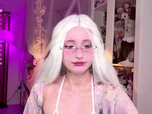 MiraJade webcam