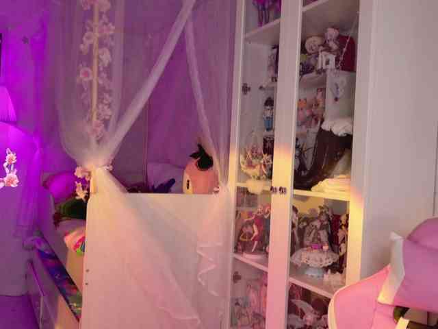 MiraJade webcam