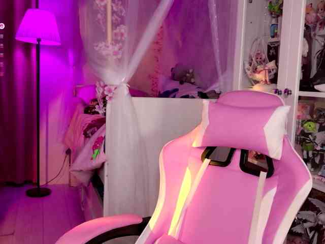MiraJade webcam