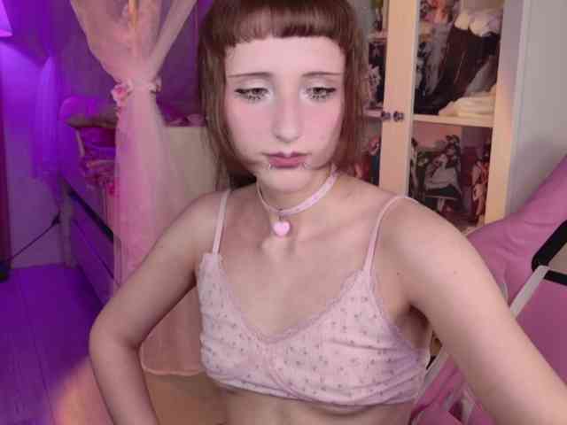 MiraJade webcam