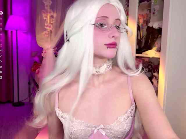 MiraJade webcam
