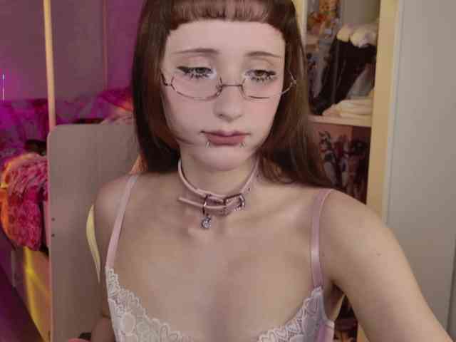 MiraJade webcam