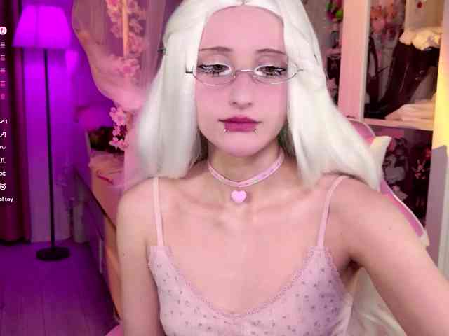 MiraJade webcam