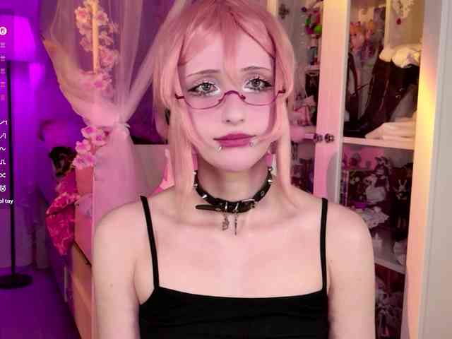 MiraJade webcam