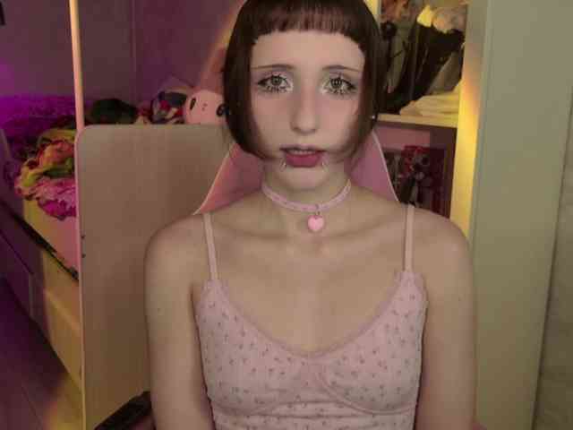 MiraJade webcam