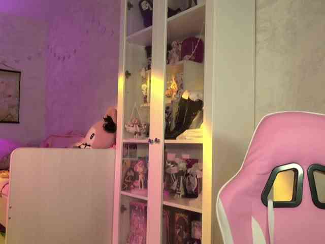 MiraJade webcam