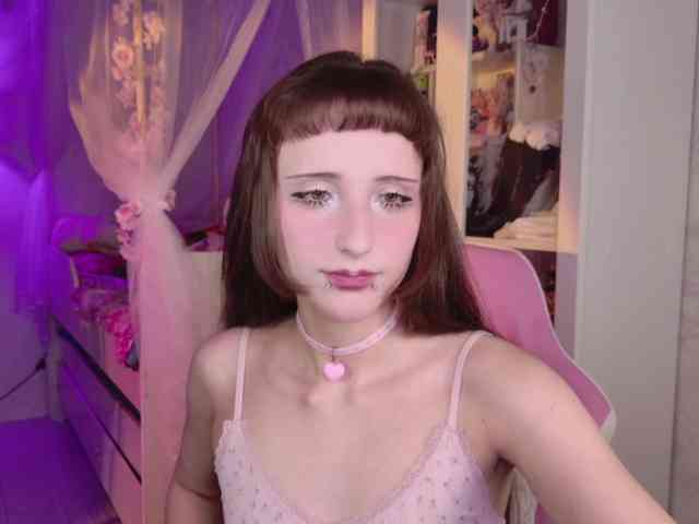 MiraJade webcam