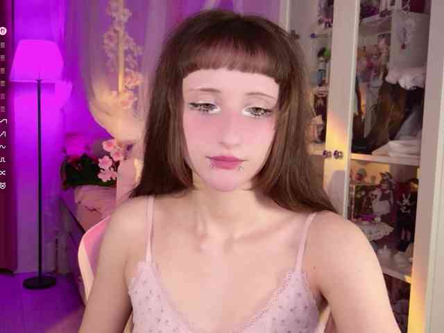 MiraJade webcam