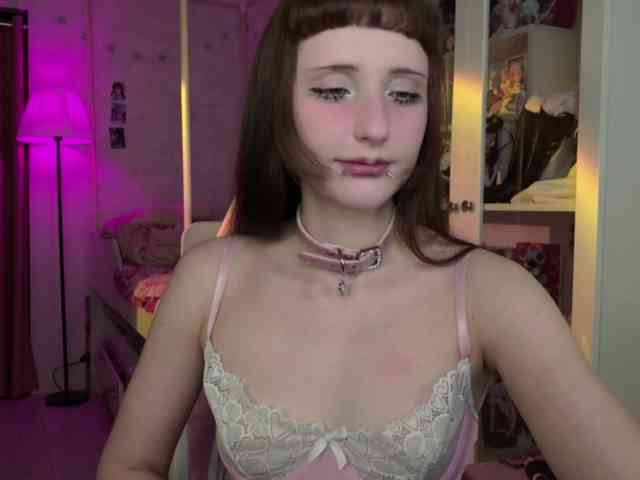 MiraJade webcam