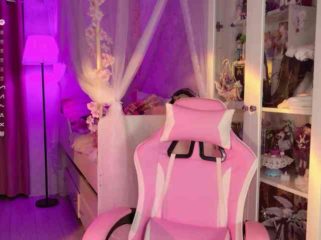 MiraJade webcam