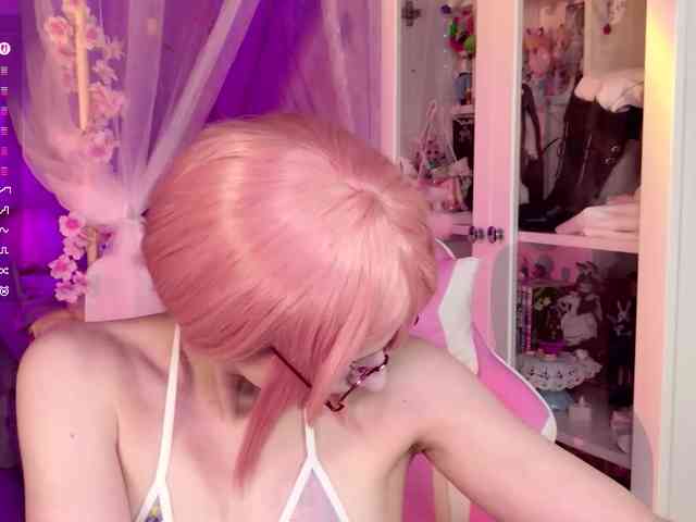 MiraJade webcam