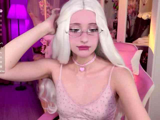MiraJade webcam