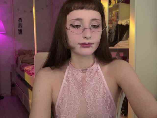 MiraJade webcam