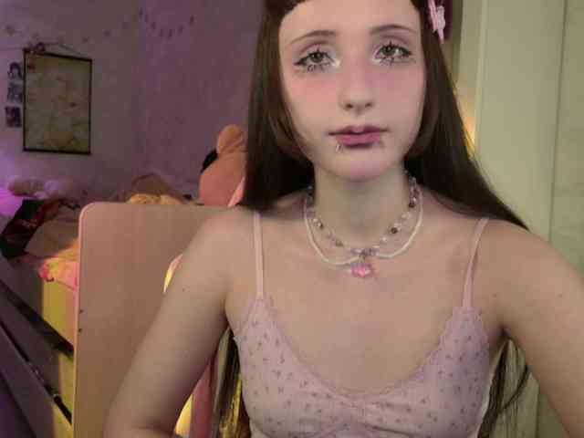MiraJade webcam