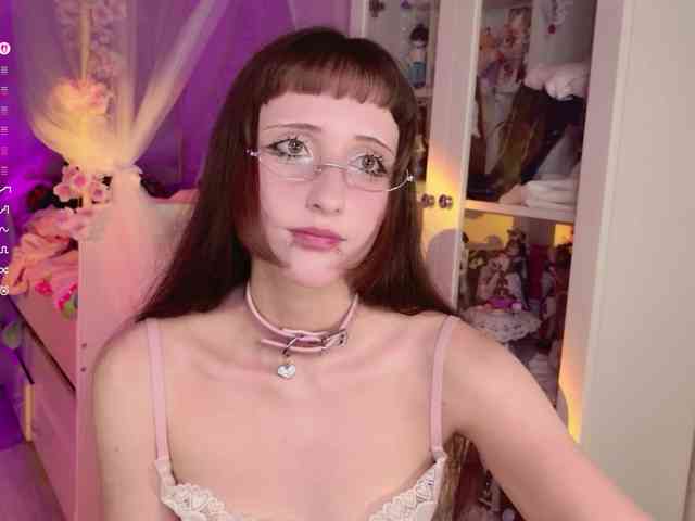 MiraJade webcam