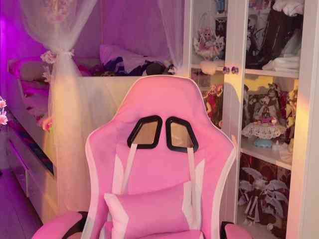 MiraJade webcam