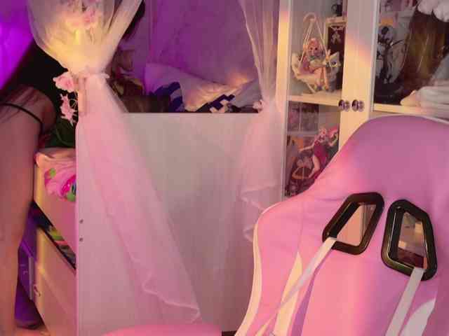 MiraJade webcam