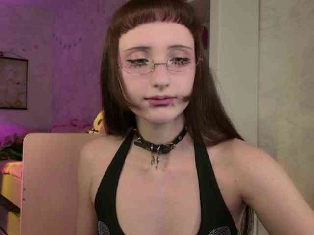 MiraJade webcam