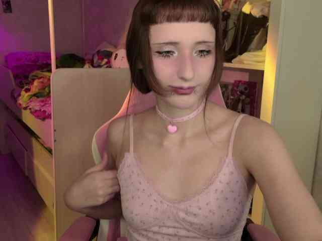 MiraJade webcam