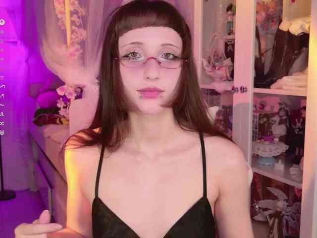 MiraJade webcam