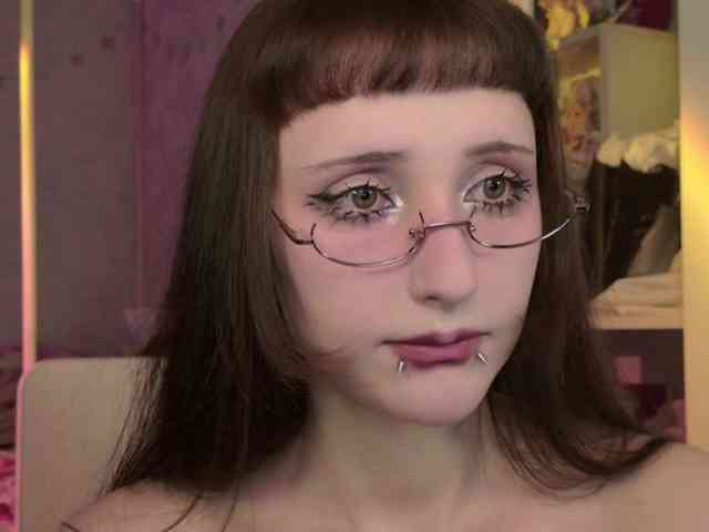 MiraJade webcam