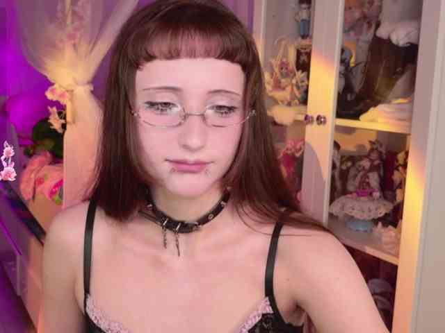 MiraJade webcam