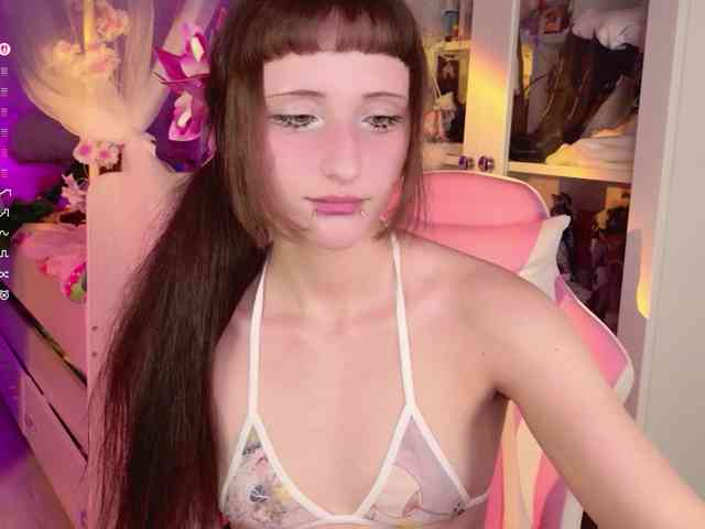 MiraJade webcam