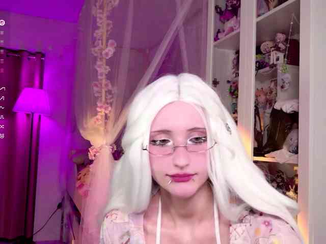 MiraJade webcam