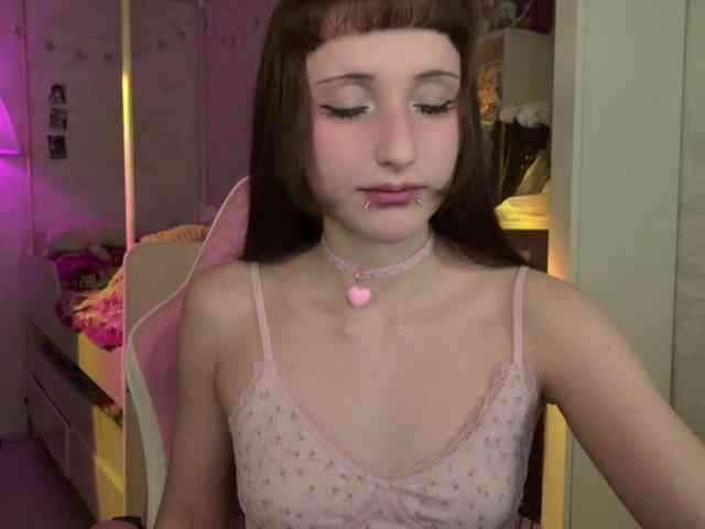 MiraJade webcam