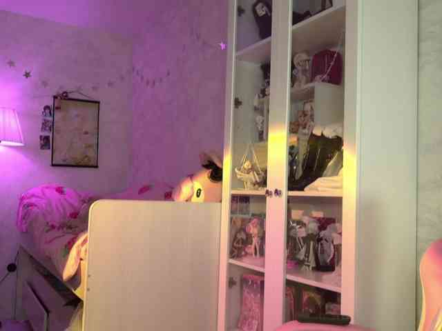 MiraJade webcam