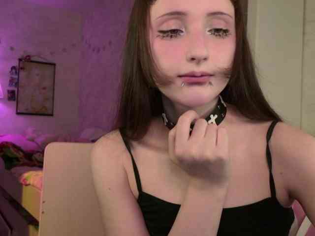 MiraJade webcam
