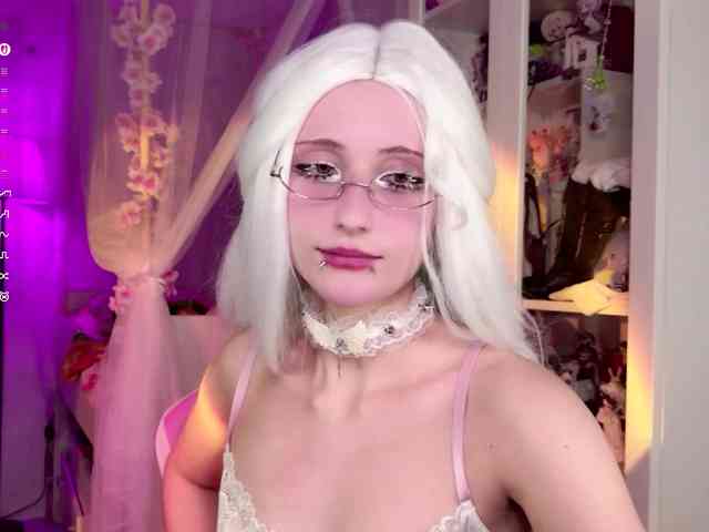 MiraJade webcam