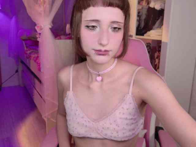 MiraJade webcam