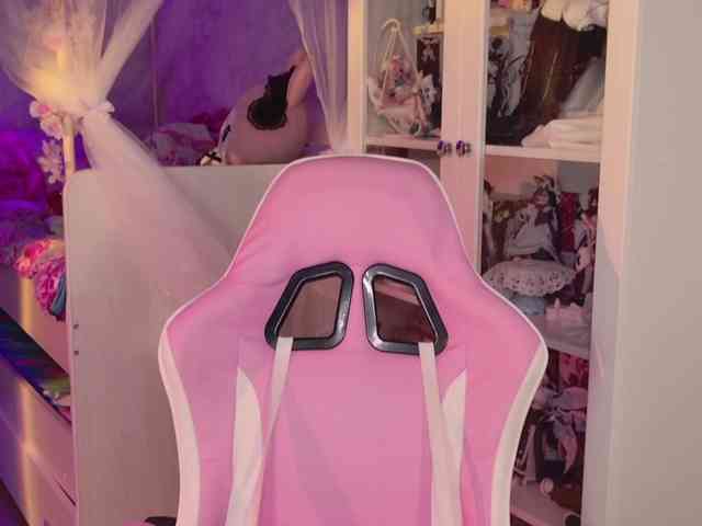 MiraJade webcam