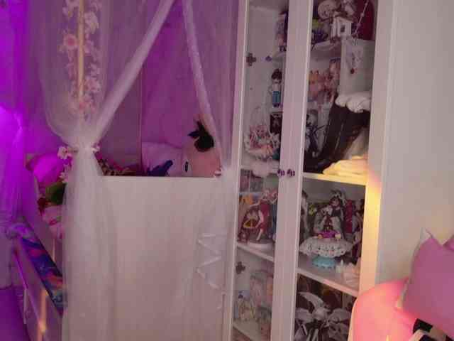 MiraJade webcam