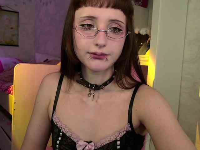 MiraJade Live Webcam on BongaCams