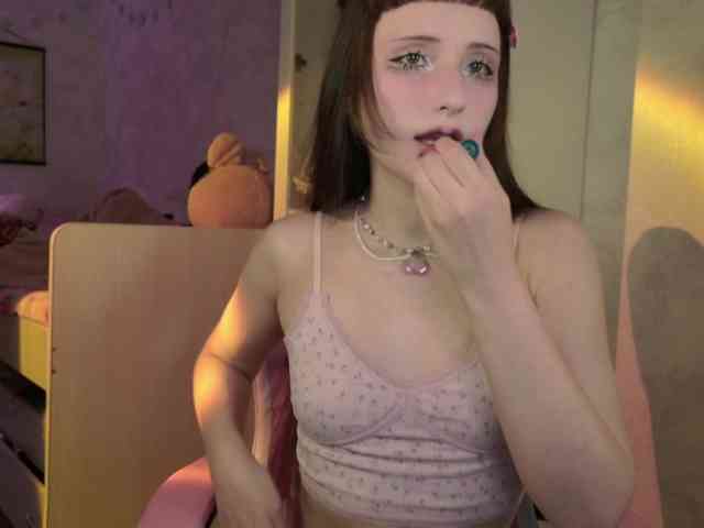 MiraJade webcam